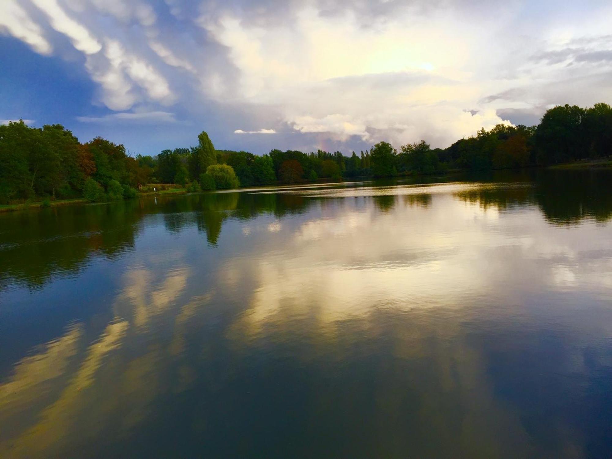 Nature Et Bord D'Etang A Jars エクステリア 写真